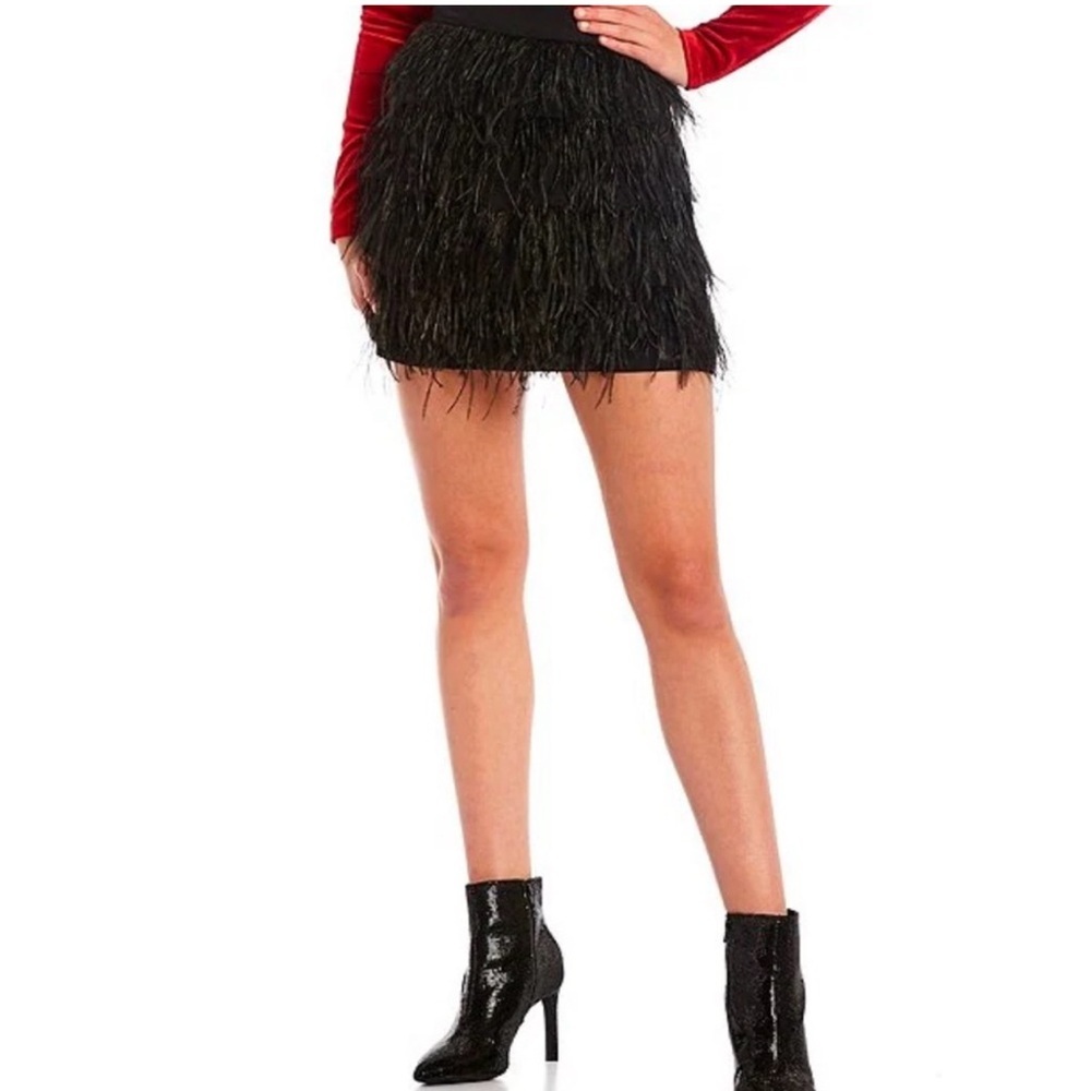 Gianni Bini GB Black tier feather mini skirt zip up Junior